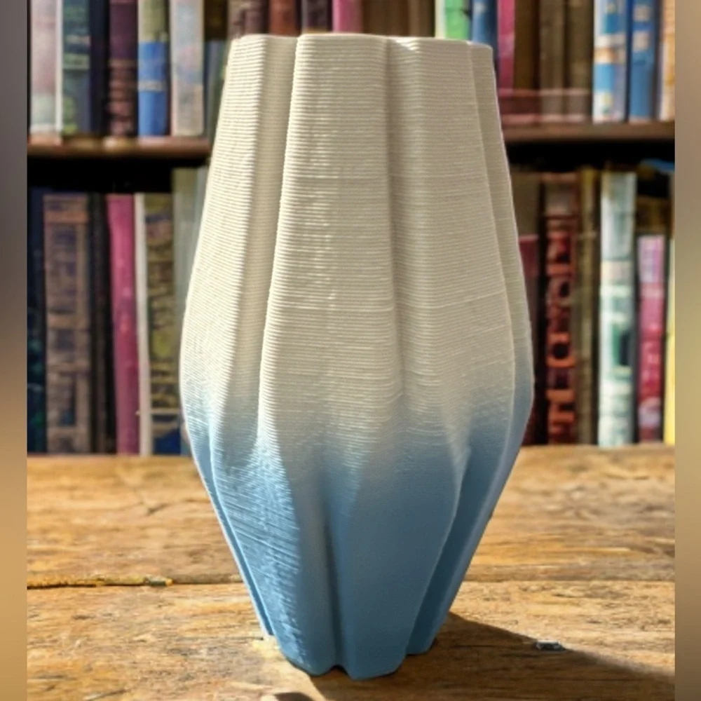 NEW Tabletop Minimalist Scandi Style Geometric Ceramic Vase Blue/White‎